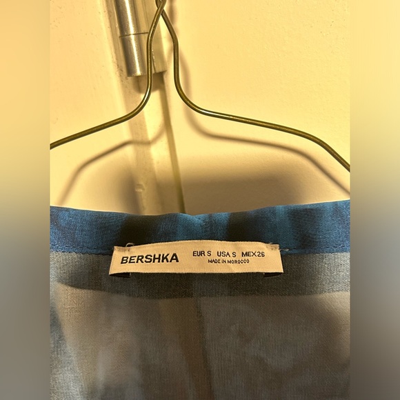 BERSHKA Top - Picture 2 of 3